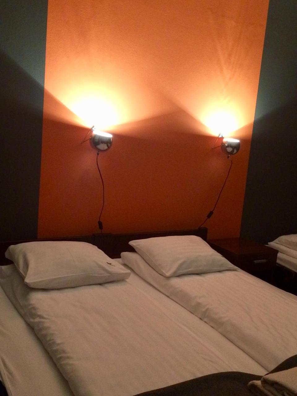 Tramp Aparthostel Krakow Ngoại thất bức ảnh